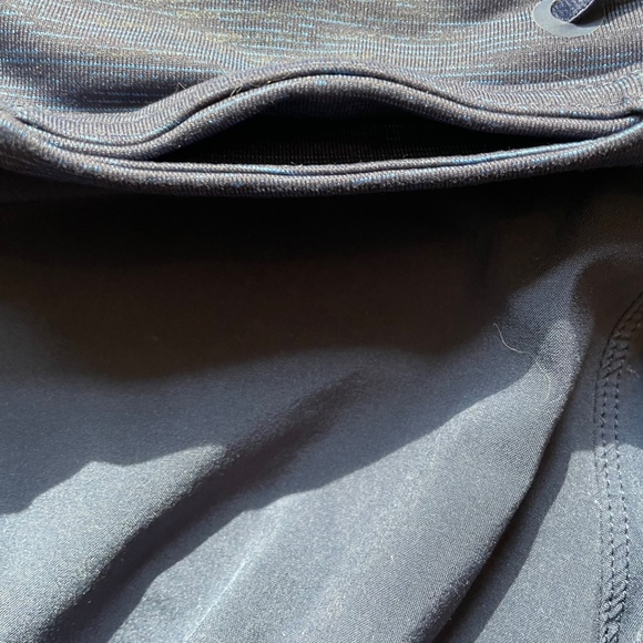 Outdoor Voices Shorts / Small - Picture 3 of 4